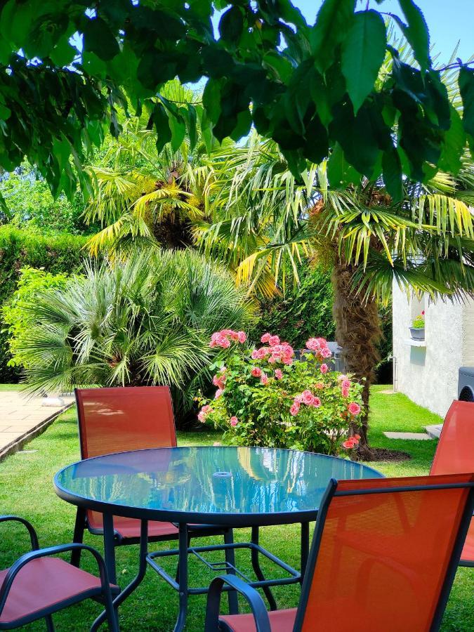 Gite Pause Au Jardin Saint-Branchs Exteriér fotografie